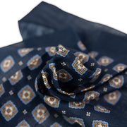 Alter Knabe Einstecktuch im Paisley Piazza Muster  twist
